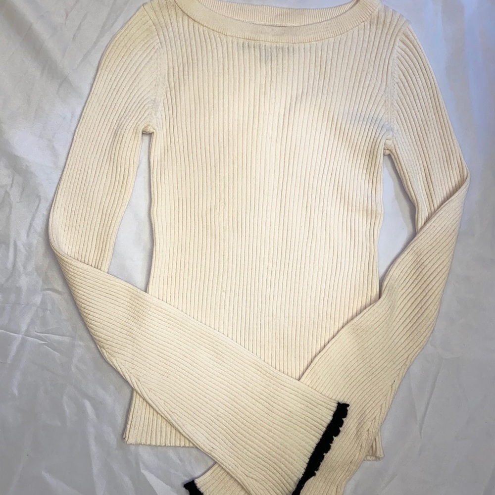 Cream Aeropostale bell sleeve top